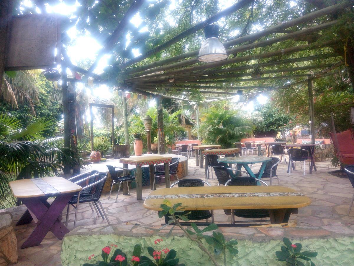 Kokrobite Garden Bagian luar foto