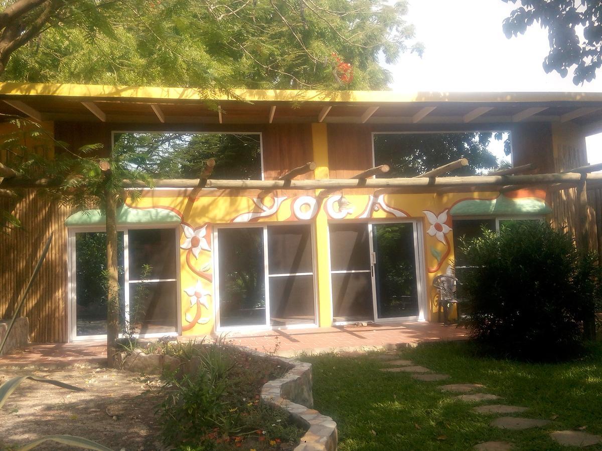 Kokrobite Garden Bagian luar foto